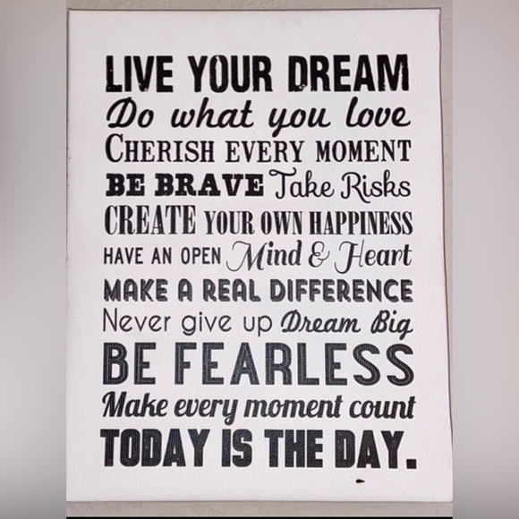 Meet your Posher, Tia - Picture 12 of 13